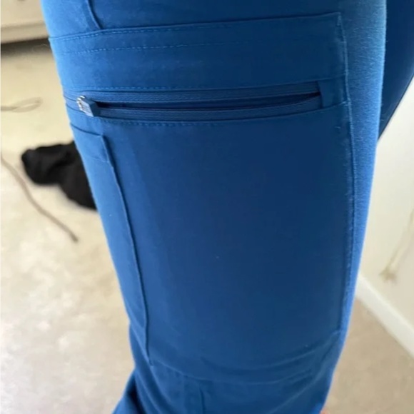 FIGS Yola Skinny Scrub Pants in Royal Blue - Picture 5 of 6